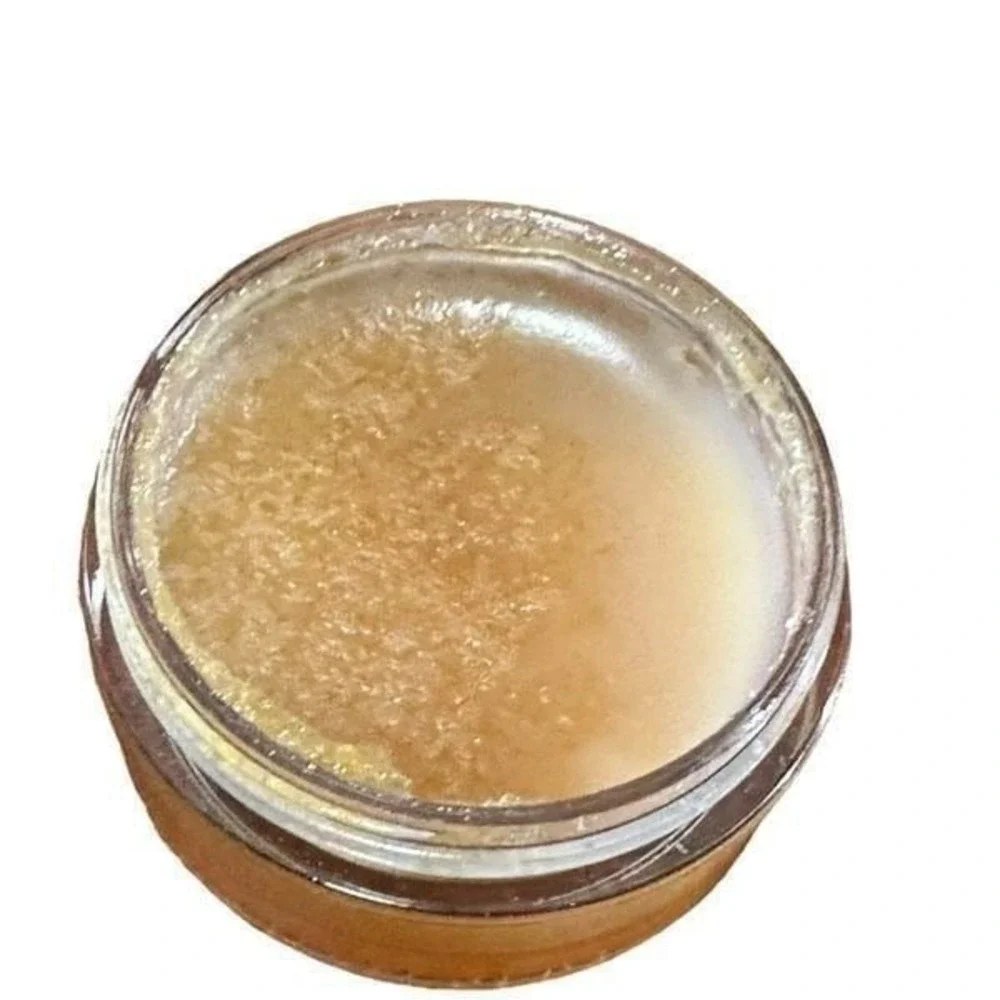 NEW BURT'S BEES overnight intensive LIP TREATMENT NATURAL CERAMIDES 0.25 oz